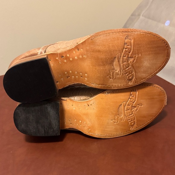 Freebird LIKE NEW Two-Tone Leather Loafers - Picture 10 of 15